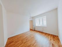 Prodej bytu 3+kk, Praha, Na Farkáně III, 80 m2
