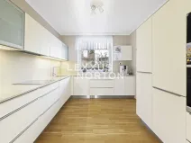 Prodej rodinného domu, Kamenice, Kruhová, 355 m2