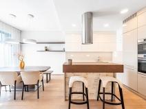 Pronájem bytu 4+kk, Praha - Vysočany, Svatošových, 126 m2