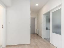Pronájem bytu 3+1, Praha - Vršovice, Rostovská, 79 m2