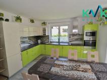 Prodej rodinného domu, Pernink, Školní louka, 200 m2