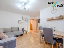 Prodej bytu 3+1, Milovice, Spojovací, 56 m2