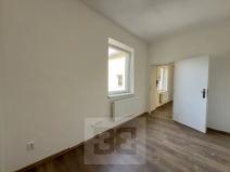 Pronájem bytu 3+1, Děčín, Na Úpatí, 55 m2