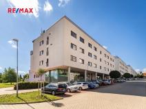 Prodej bytu 2+kk, Mníšek pod Brdy, Ke škole, 57 m2