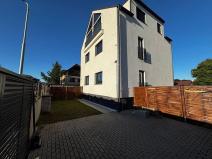 Pronájem bytu 3+kk, Praha - Satalice, Za školkou, 56 m2