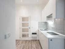 Pronájem bytu 1+1, Praha - Vyšehrad, Neklanova, 32 m2