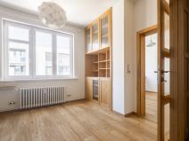 Prodej bytu 3+1, Praha - Libeň, Zenklova, 76 m2