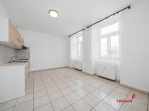 Pronájem bytu 2+kk, Sadová, 43 m2