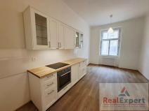 Pronájem bytu 2+kk, Praha - Nusle, Ctiradova, 43 m2