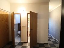 Prodej bytu 3+1, Karlovy Vary, Krymská, 68 m2