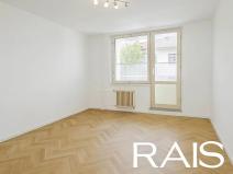 Prodej bytu 3+1, Hustopeče, U Větrolamu, 74 m2