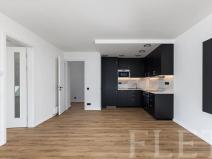 Pronájem bytu 2+kk, Praha - Karlín, Rohanské nábřeží, 55 m2