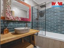 Prodej bytu 2+kk, Klatovy - Klatovy III, Husovo náměstí, 77 m2