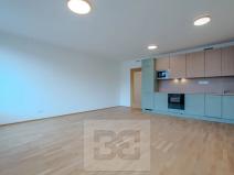 Prodej bytu 1+kk, Praha - Smíchov, Toyen, 42 m2