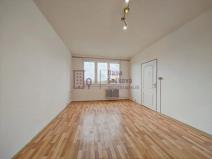 Pronájem bytu 2+1, Jindřichův Hradec, sídliště Vajgar, 62 m2