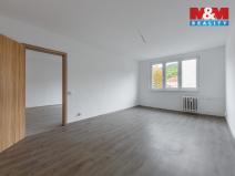 Prodej bytu 2+1, Karlovy Vary, Brigádníků, 55 m2