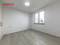 Pronájem bytu 2+kk, Kladno, Veleslavínova, 39 m2