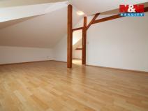 Prodej bytu 2+1, Nový Bor - Arnultovice, Gen. Svobody, 92 m2