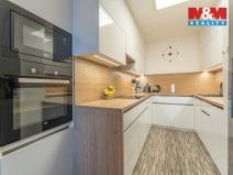 Prodej bytu 3+kk, Praha - Petrovice, Rezlerova, 65 m2
