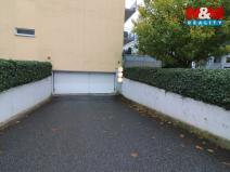 Prodej garážového stání, Praha, U Hostavického potoka, 10 m2