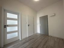 Pronájem bytu 2+kk, Milovice, Slepá, 47 m2