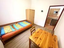 Pronájem bytu 1+kk, Praha - Košíře, Holečkova, 20 m2