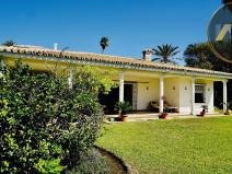 Prodej vily, Estepona, Španělsko, 220 m2