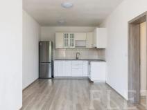 Pronájem bytu 1+kk, Praha - Vršovice, Petrohradská, 41 m2