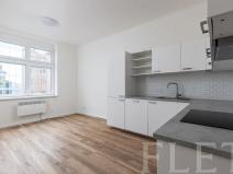 Pronájem bytu 2+kk, Praha - Holešovice, U vody, 45 m2