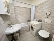 Pronájem bytu 1+kk, Praha - Nusle, Nad Jezerkou, 40 m2