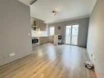 Pronájem bytu 1+kk, Kladno, Generála Selnera, 35 m2
