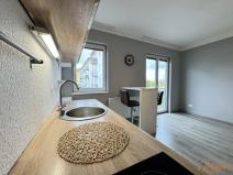 Pronájem bytu 1+kk, Kladno, Generála Selnera, 35 m2