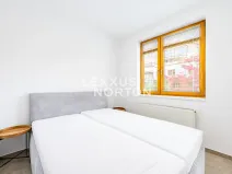 Pronájem bytu 2+kk, Praha - Košíře, Naskové, 60 m2