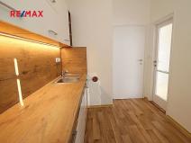 Pronájem bytu 3+1, Kladno, Kordačova, 80 m2