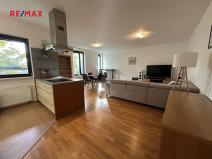 Pronájem bytu 2+kk, Praha - Podolí, V rovinách, 67 m2