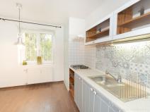 Pronájem bytu 1+1, Praha - Prosek, Nad Krocínkou, 50 m2