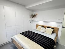 Pronájem bytu 2+kk, Pardubice, Na Třísle, 51 m2