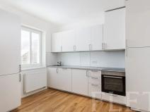 Pronájem bytu 2+kk, Praha - Smíchov, Plzeňská, 30 m2