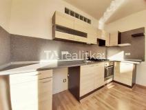 Pronájem bytu 1+1, Karviná, V Aleji, 38 m2