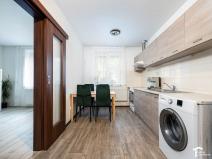 Prodej bytu 2+1, Pardubice - Zelené Předměstí, Pichlova, 52 m2