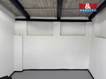 Pronájem garáže, Krupá, 18 m2