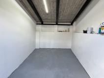 Pronájem garáže, Krupá, 18 m2