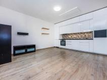 Pronájem bytu 2+kk, Praha - Košíře, Pod Kavalírkou, 43 m2