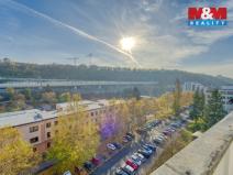 Pronájem bytu 3+kk, Praha - Karlín, U Sluncové, 65 m2