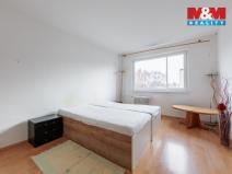 Prodej bytu 3+1, Hroznětín, Sídliště, 73 m2