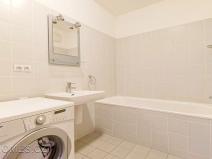 Pronájem bytu 2+kk, Praha - Holešovice, U Uranie, 70 m2