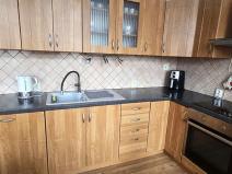 Prodej bytu 3+1, Zákolany, 82 m2