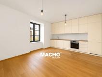 Pronájem bytu 1+kk, Praha, Bělehradská, 26 m2