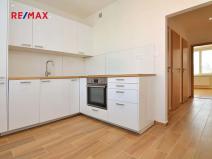 Pronájem bytu 3+1, Praha - Žižkov, Biskupcova, 78 m2