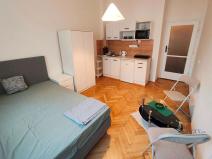 Pronájem bytu 1+kk, Praha - Strašnice, Starostrašnická, 20 m2